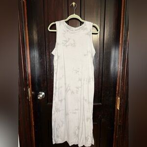 Old Navy Light Gray Sleeveless Midi Dress